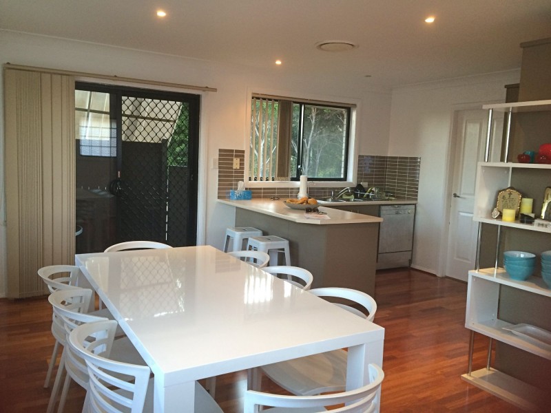 9 Boldrewood Avenue, Casula NSW 2170