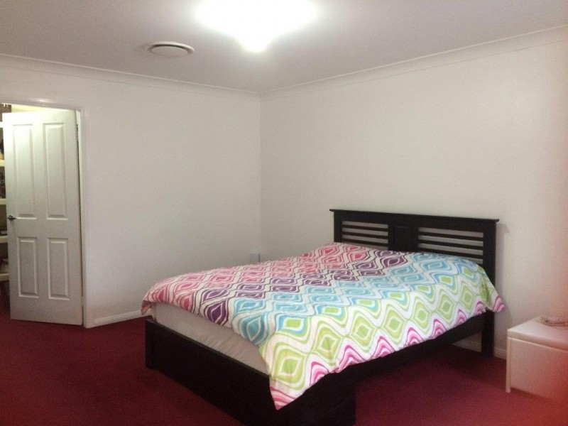 9 Boldrewood Avenue, Casula NSW 2170