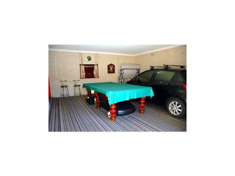 9 Boldrewood Avenue, Casula NSW 2170