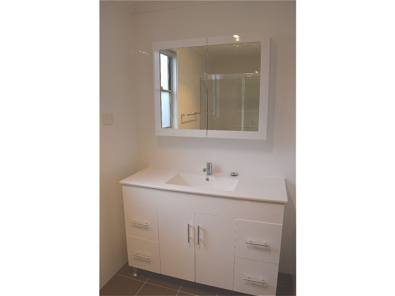 80 Cambridge Street, Canley Heights NSW 2166