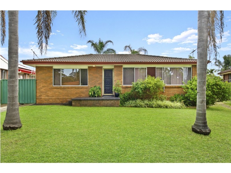 9 Comberford Close, Prairiewood NSW 2176
