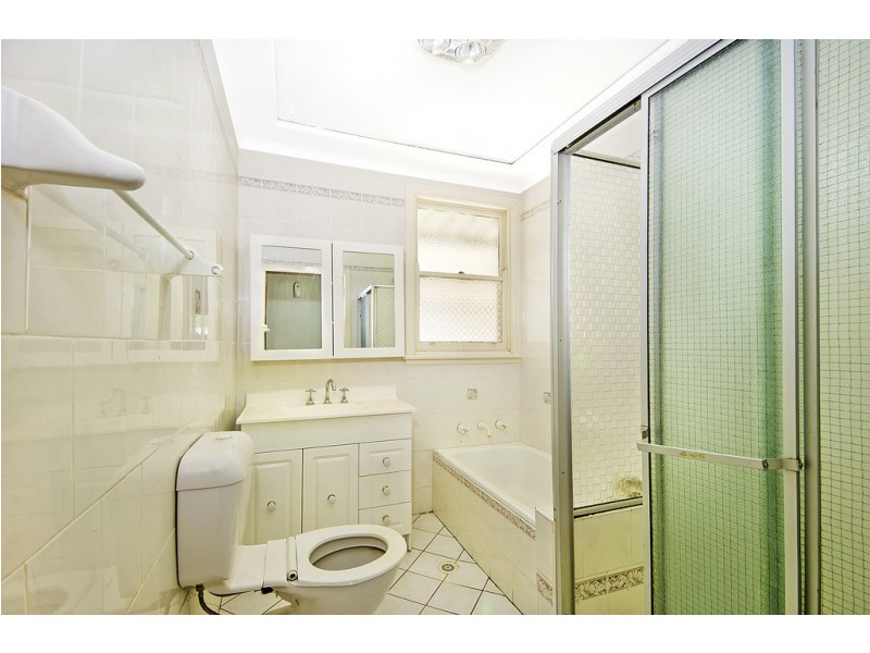 10 Rosemont Avenue, Smithfield NSW 2164