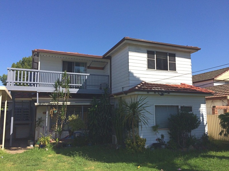 8 Birchgrove Avenue, Canley Heights NSW 2166