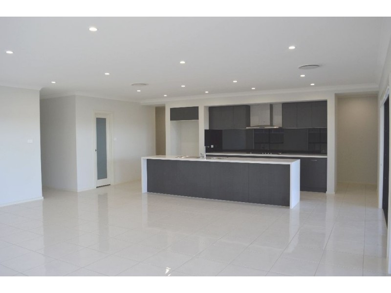 44 Skaife Street, Oran Park NSW 2570