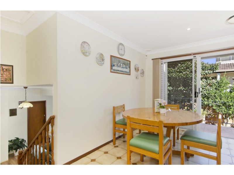 7 Sherritt Place, Prairiewood NSW 2176