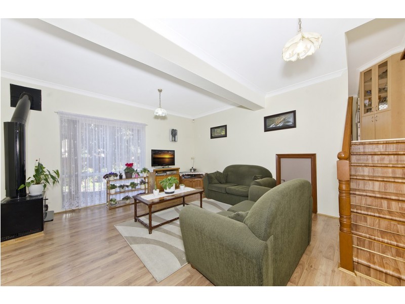 7 Sherritt Place, Prairiewood NSW 2176