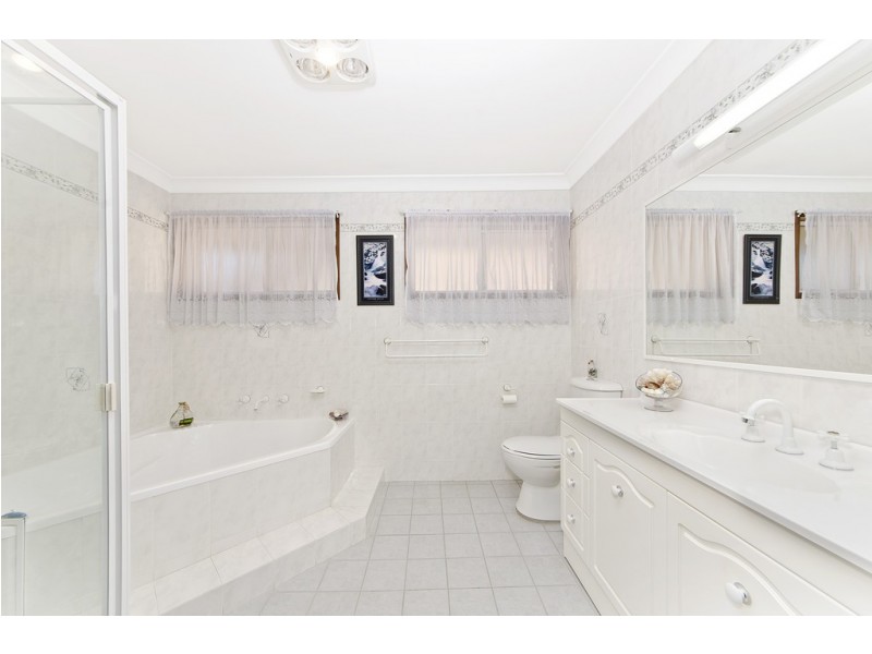 7 Sherritt Place, Prairiewood NSW 2176