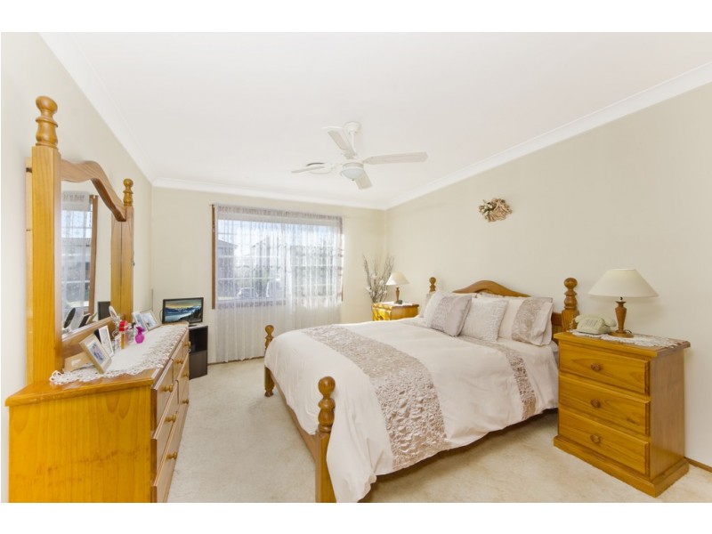 7 Sherritt Place, Prairiewood NSW 2176