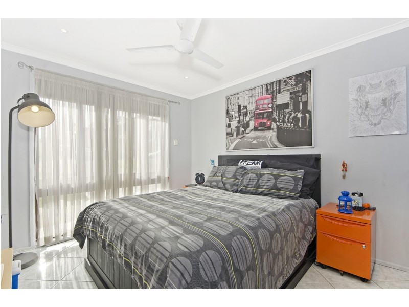 8/16 Benghazi Street, Bossley Park NSW 2176