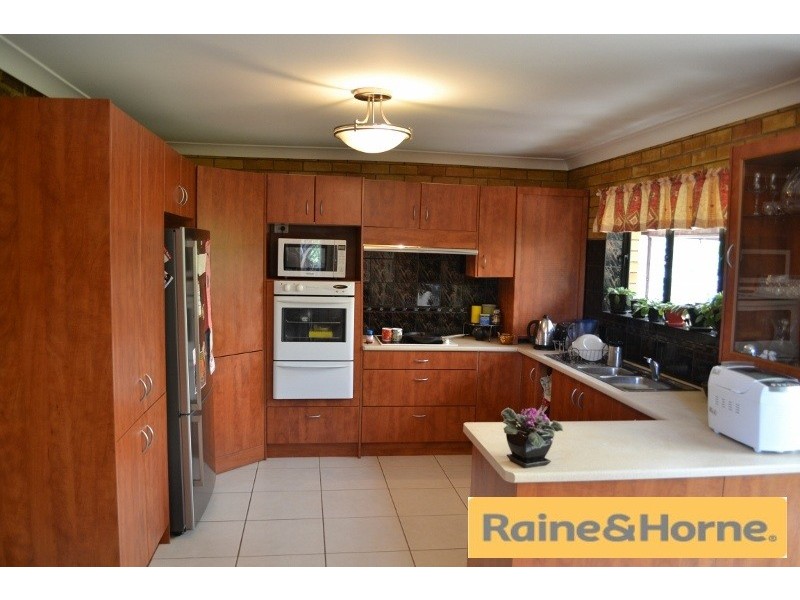 136 Station Road, Burpengary QLD 4505