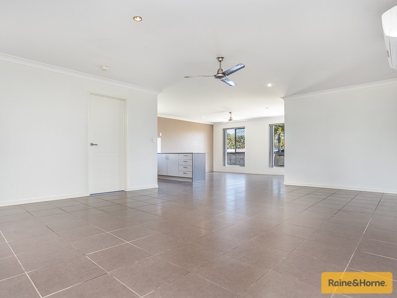 10 Soward Court, Morayfield QLD 4506