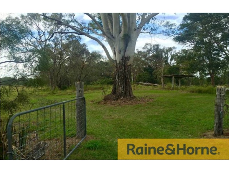 658 Beachmere Road, Beachmere QLD 4510