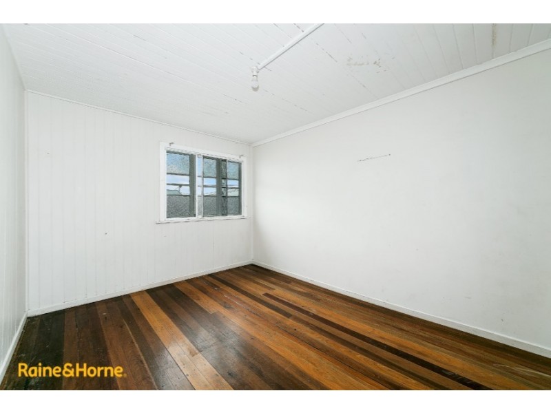 7 BOARDMAN STREET, Kallangur QLD 4503