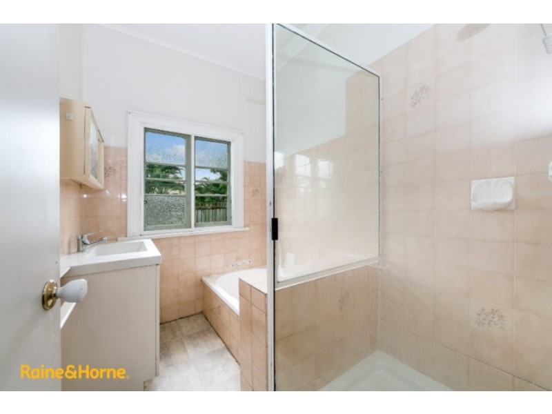 7 BOARDMAN STREET, Kallangur QLD 4503