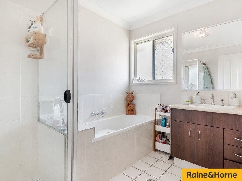 9-11 GRASSDALE CRESCENT, Morayfield QLD 4506