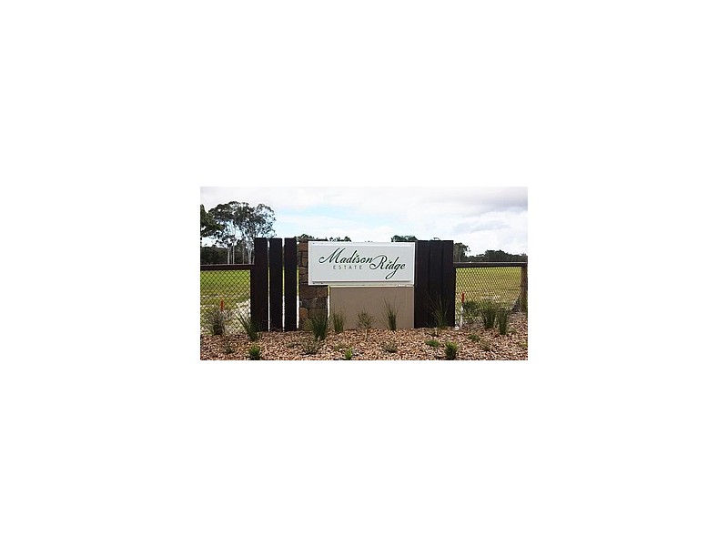 2 Burgess Street, Caboolture QLD 4510