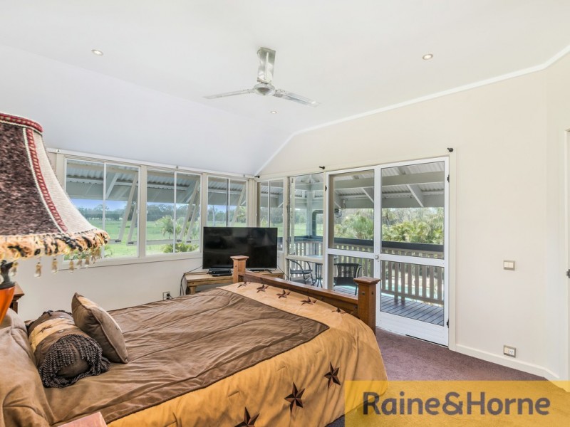 50 Bakers Flat Road, Beachmere QLD 4510
