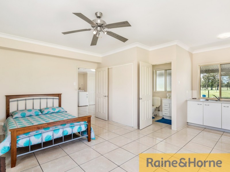50 Bakers Flat Road, Beachmere QLD 4510