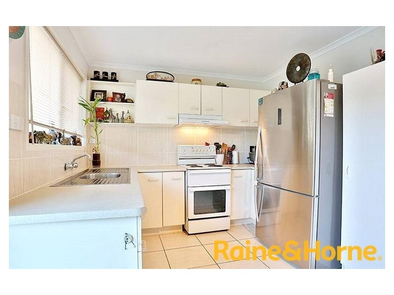 2/28 Bradman Street, Caboolture QLD 4510