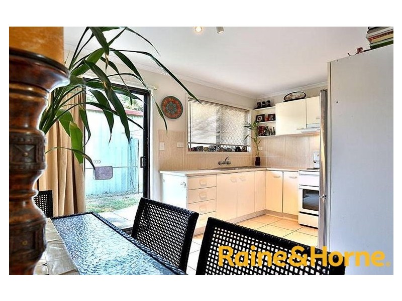 2/28 Bradman Street, Caboolture QLD 4510