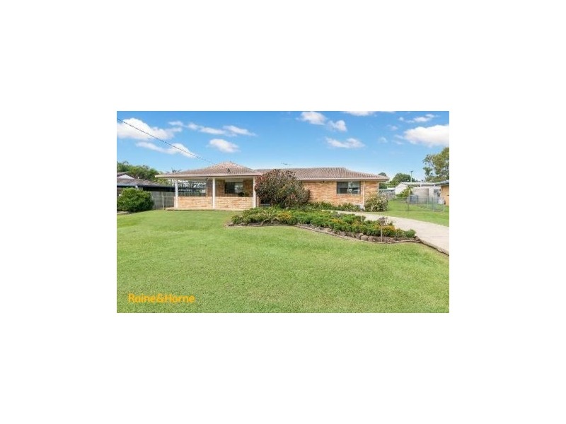 13 CHELSEA PROMENADE, Caboolture South QLD 4510