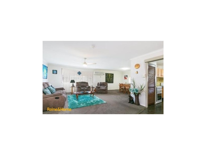 13 CHELSEA PROMENADE, Caboolture South QLD 4510