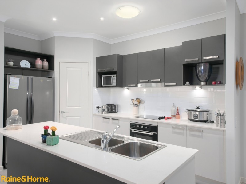 19 FORRESTAL CIRCUIT, North Lakes QLD 4509