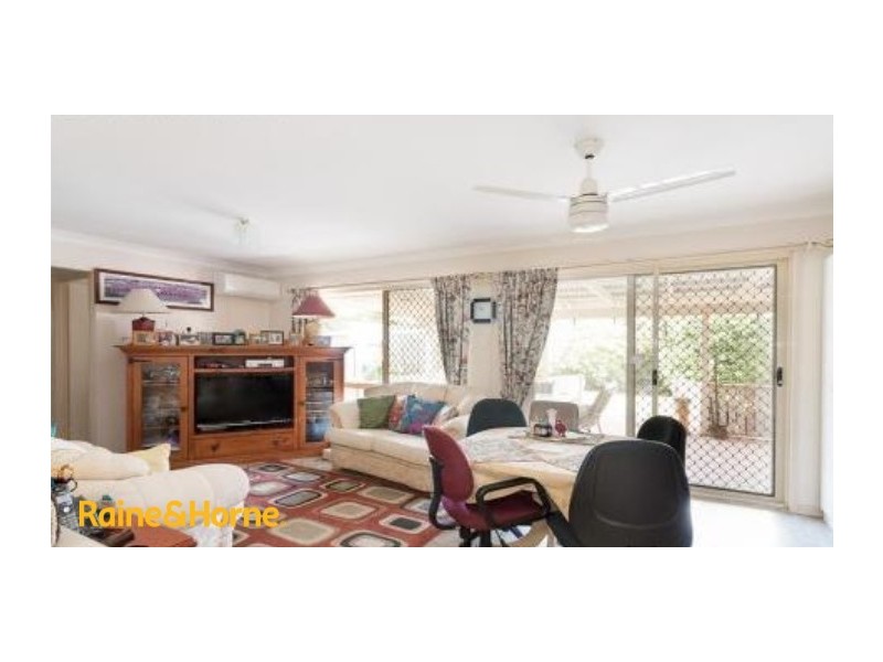 25 Cook Avenue, Caboolture South QLD 4510