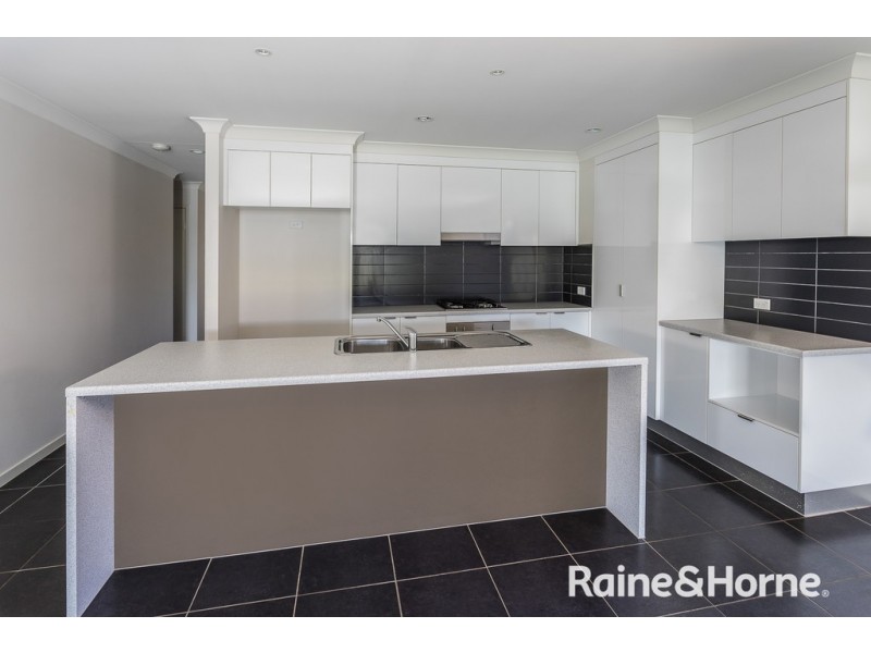 18 Central Green Drive, Narangba QLD 4504