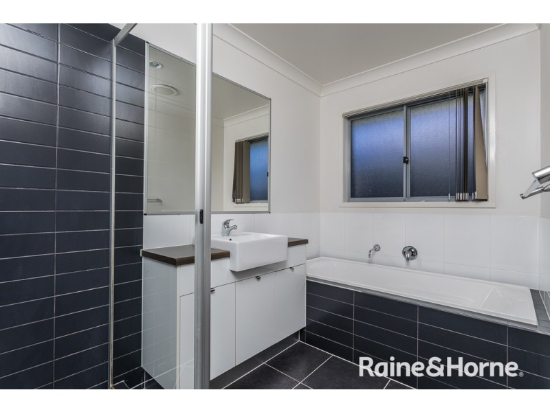 18 Central Green Drive, Narangba QLD 4504