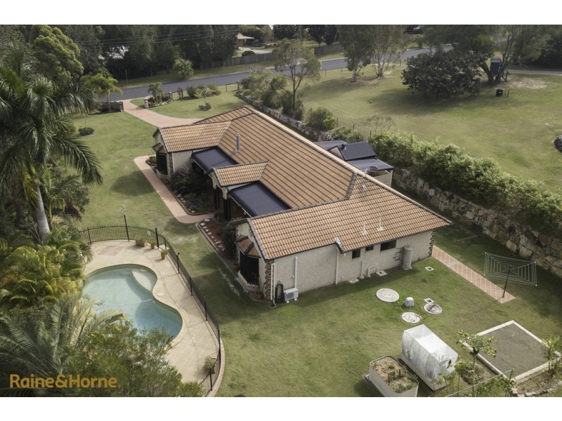 2-6 SAUVIGNON DRIVE, Morayfield QLD 4506