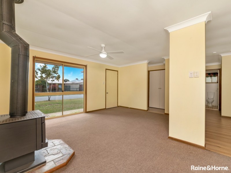 8 CRESTA COURT, Morayfield QLD 4506