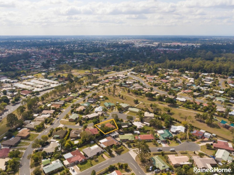 8 CRESTA COURT, Morayfield QLD 4506