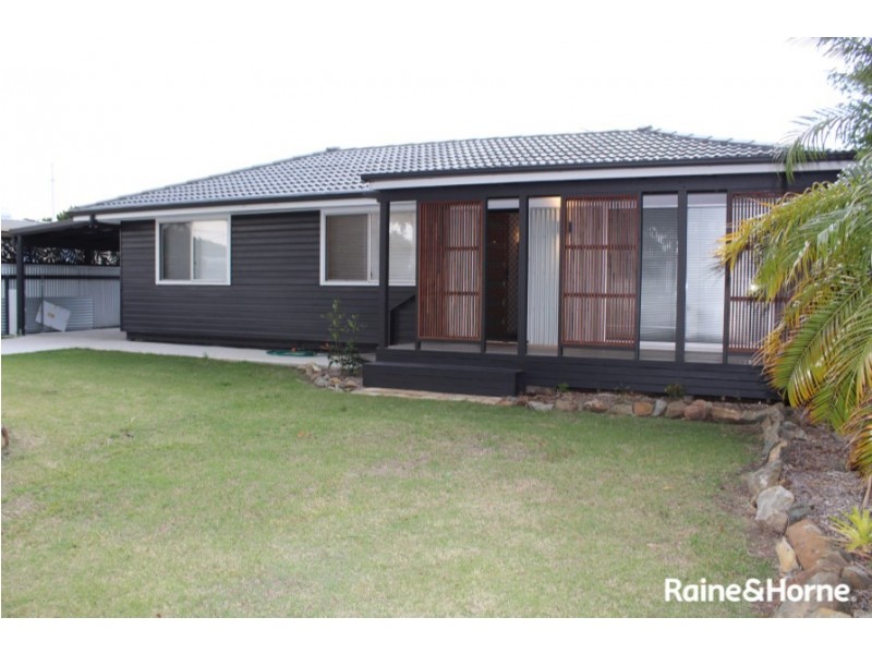 106 Eversleigh Rd, Scarborough QLD 4020