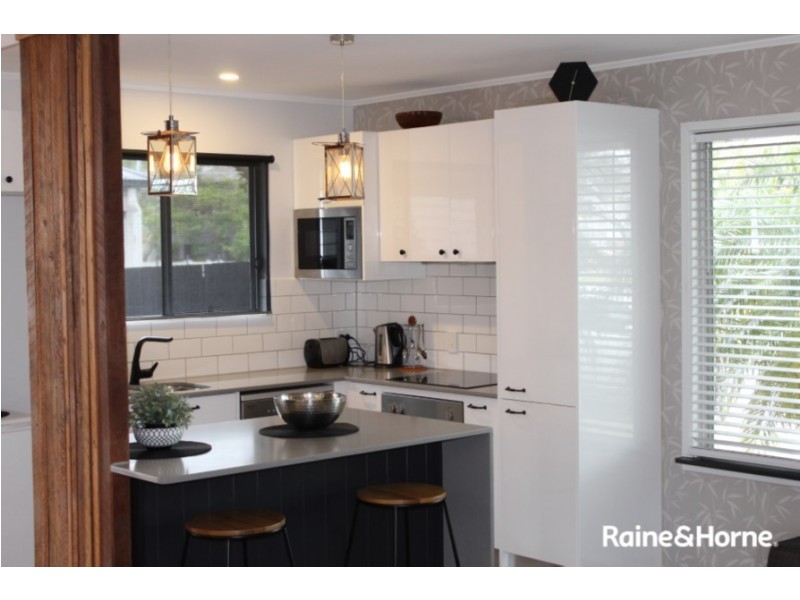 106 Eversleigh Rd, Scarborough QLD 4020