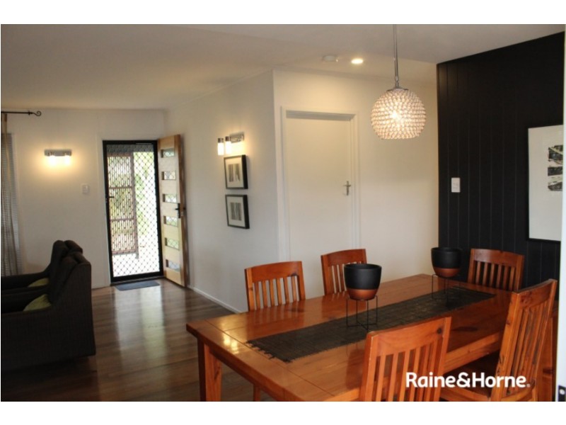 106 Eversleigh Rd, Scarborough QLD 4020
