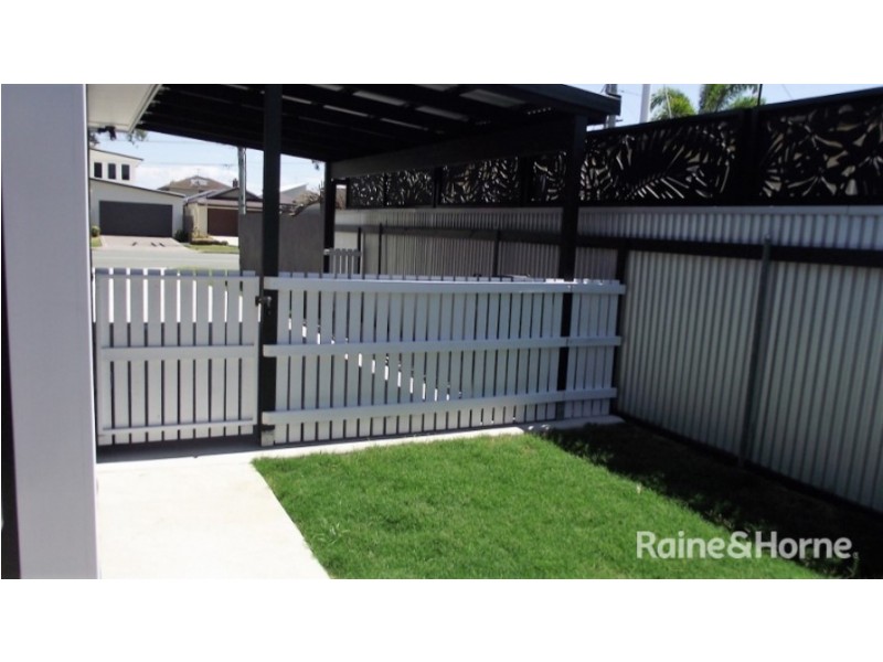 106 Eversleigh Rd, Scarborough QLD 4020