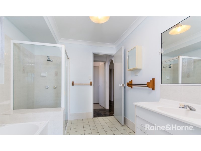 10 Highview Parade, Morayfield QLD 4506