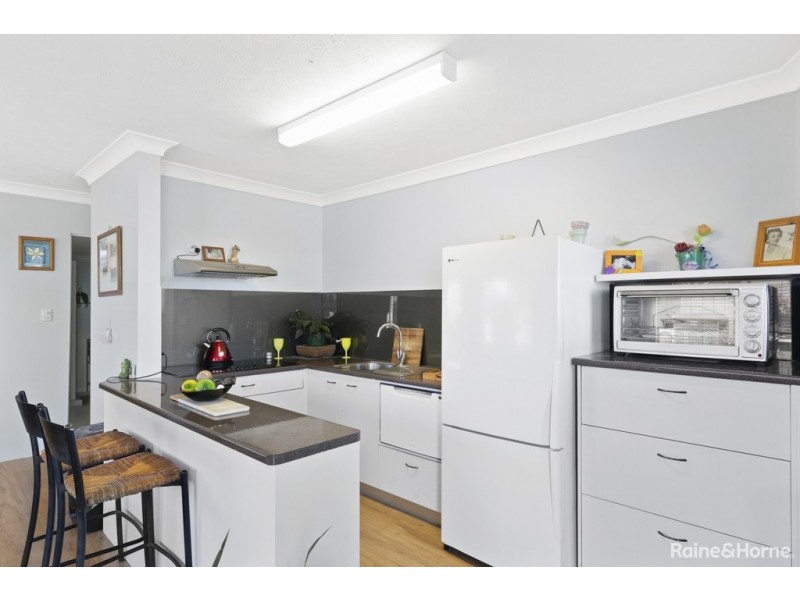 1/102 Hornibrook Esplanade, Clontarf QLD 4019