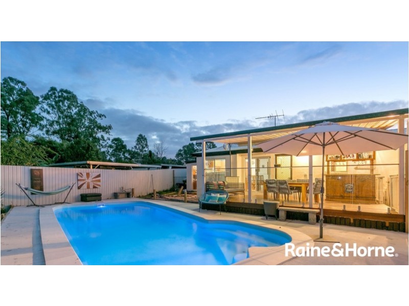 8 Brundrit Court, Morayfield QLD 4506