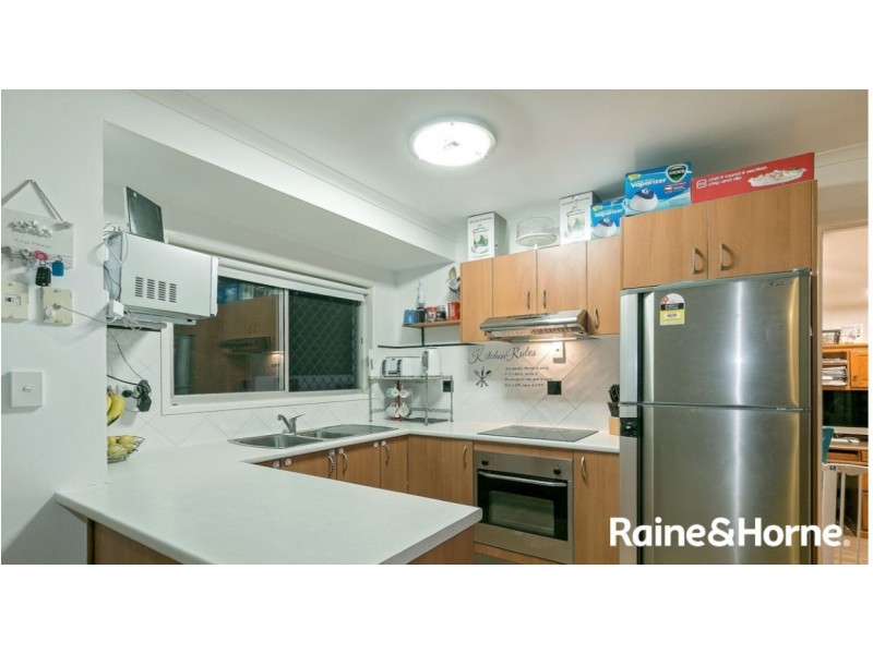 8 Brundrit Court, Morayfield QLD 4506