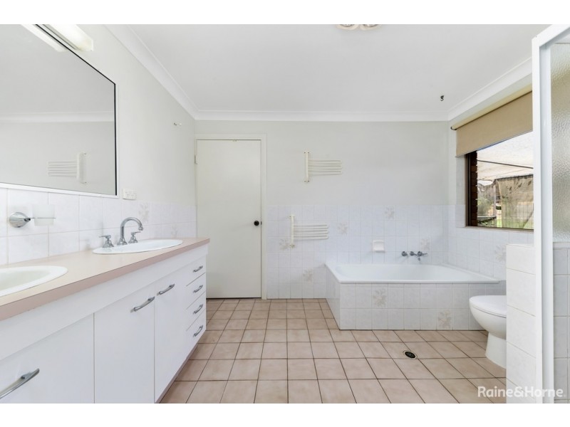 31 Laver Street, Morayfield QLD 4506