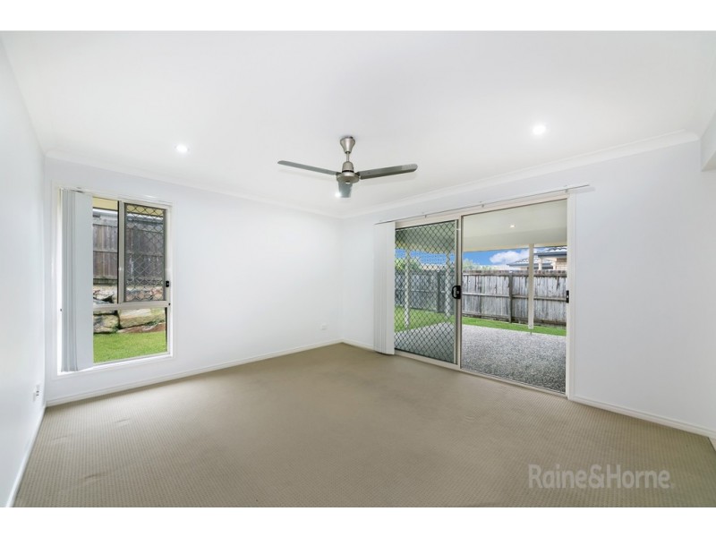 14 Mackintosh Drive, North Lakes QLD 4509