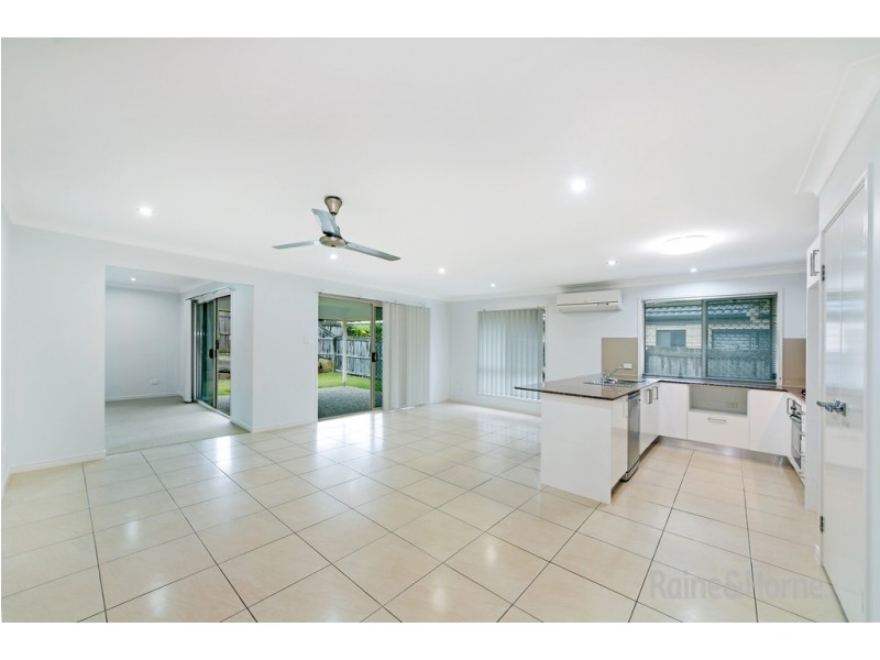 14 Mackintosh Drive, North Lakes QLD 4509