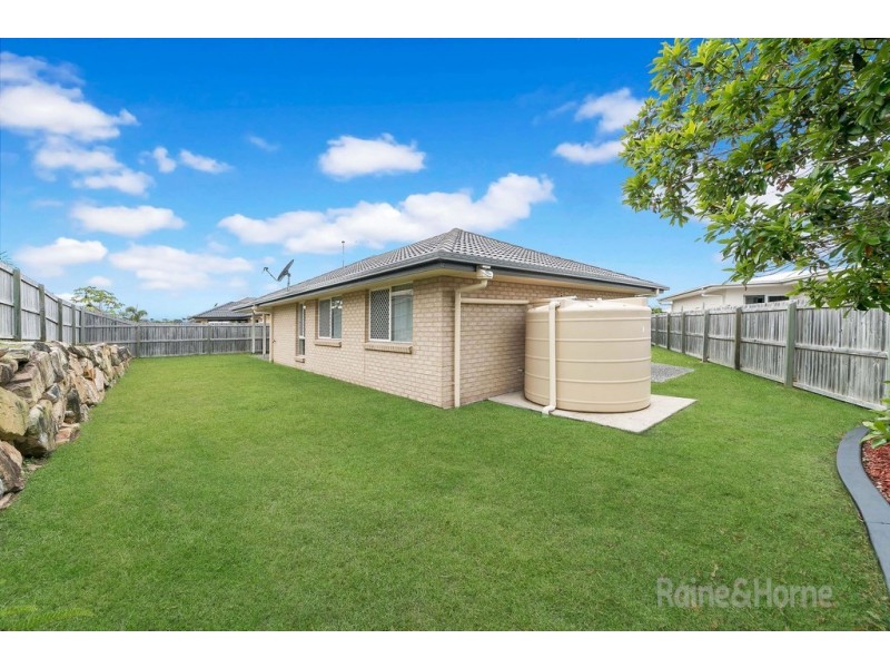 14 Mackintosh Drive, North Lakes QLD 4509