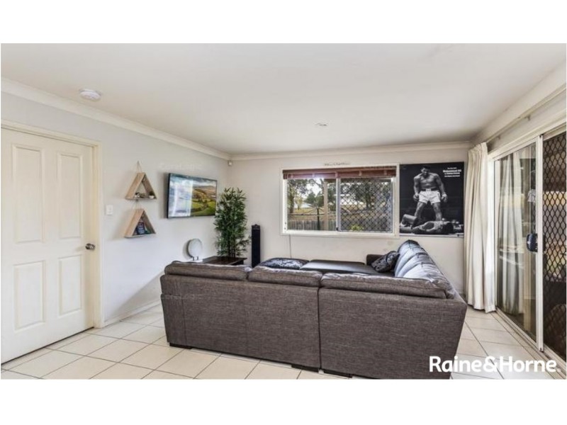 44 BUTTERFLY DRIVE, Kallangur QLD 4503