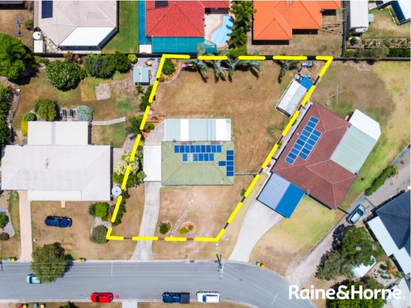 25 Emerson Drive, Morayfield QLD 4506