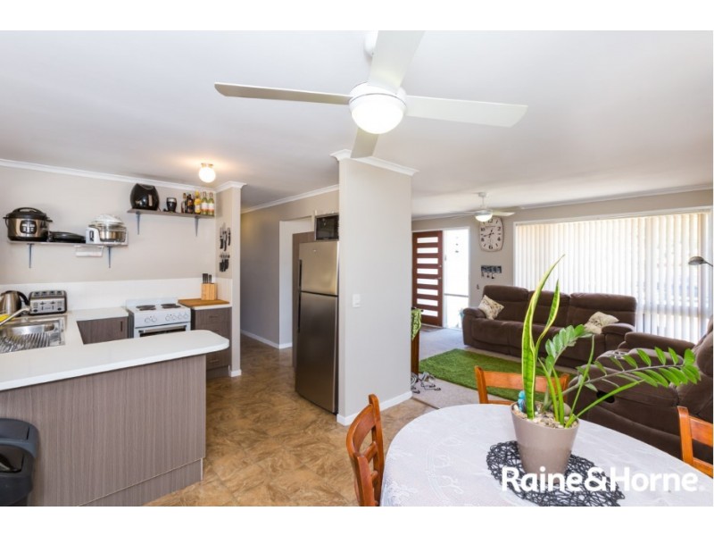 25 Emerson Drive, Morayfield QLD 4506