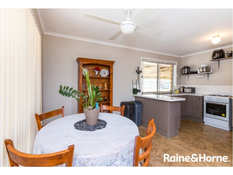 25 Emerson Drive, Morayfield QLD 4506