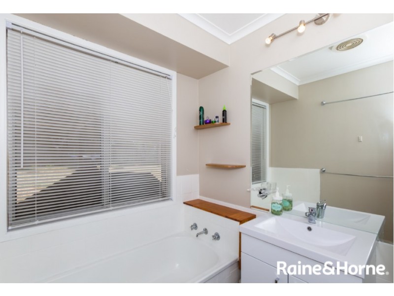 25 Emerson Drive, Morayfield QLD 4506